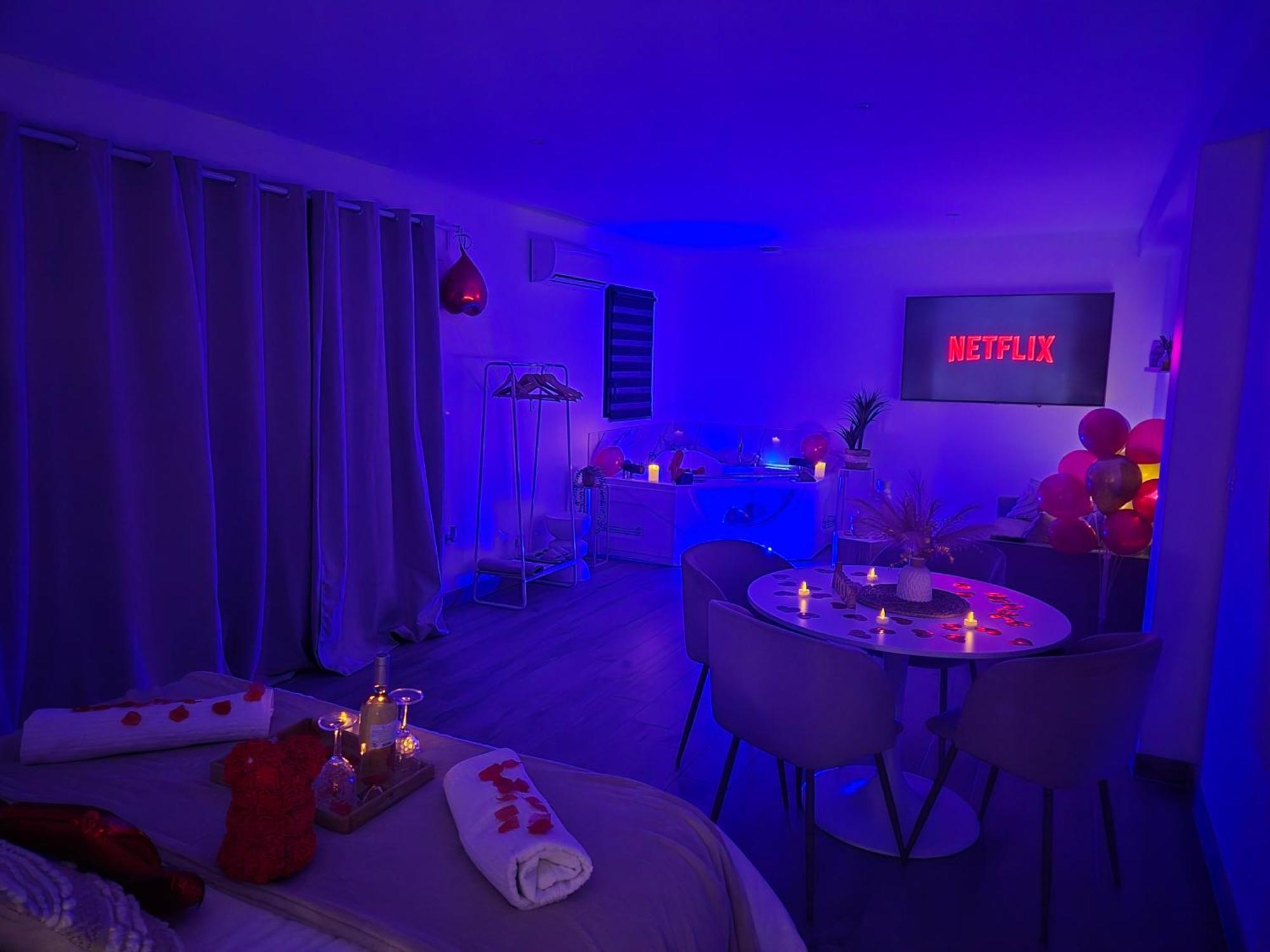 Love Room - Cocon Room - Toulon - Ollioules Exterior photo